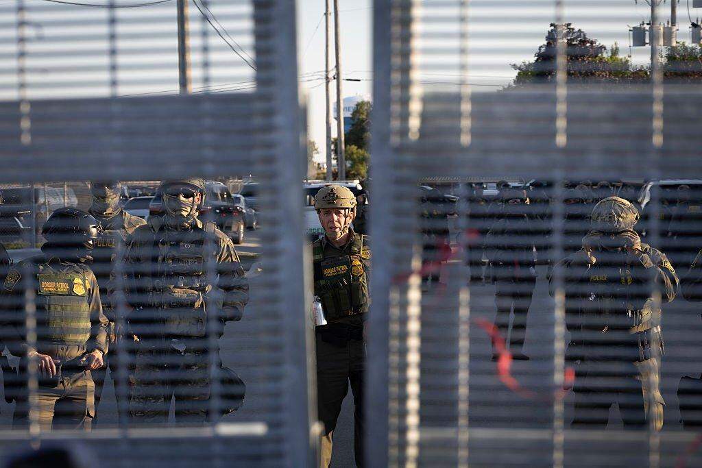 Does Border Patrol Need a Warrant to Detain