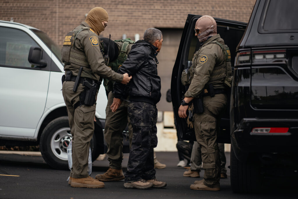 Does Border Patrol Need a Warrant to Detain